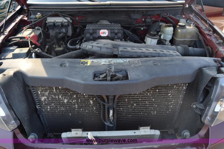 image for item K8524 2004 Ford F150 SuperCrew pickup truck