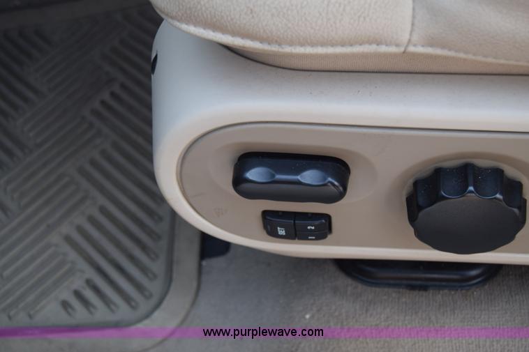 image for item K8524 2004 Ford F150 SuperCrew pickup truck