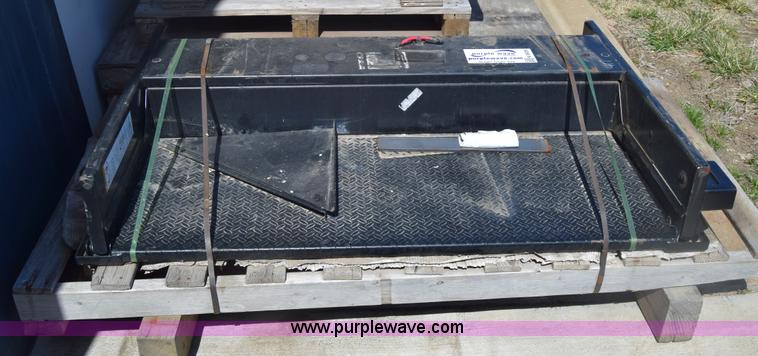 image for item K8529 Tommy Gate hydraulic lift gate