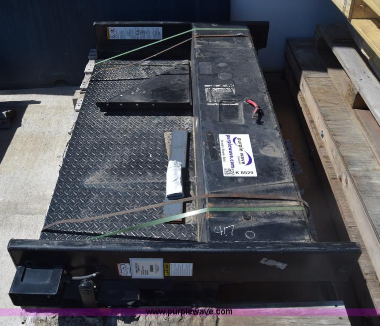 image for item K8529 Tommy Gate hydraulic lift gate