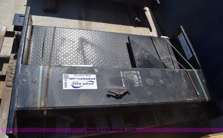 image for item K8529 Tommy Gate hydraulic lift gate