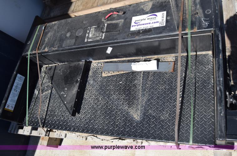 image for item K8529 Tommy Gate hydraulic lift gate