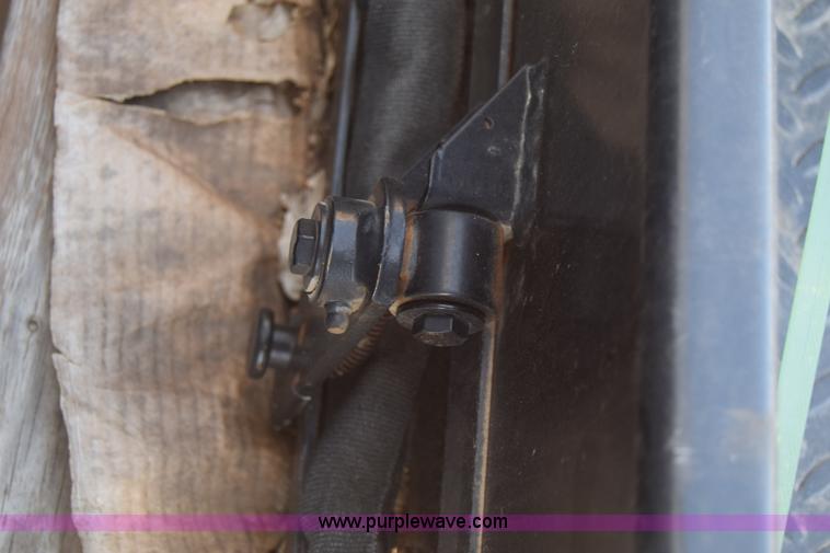 image for item K8529 Tommy Gate hydraulic lift gate