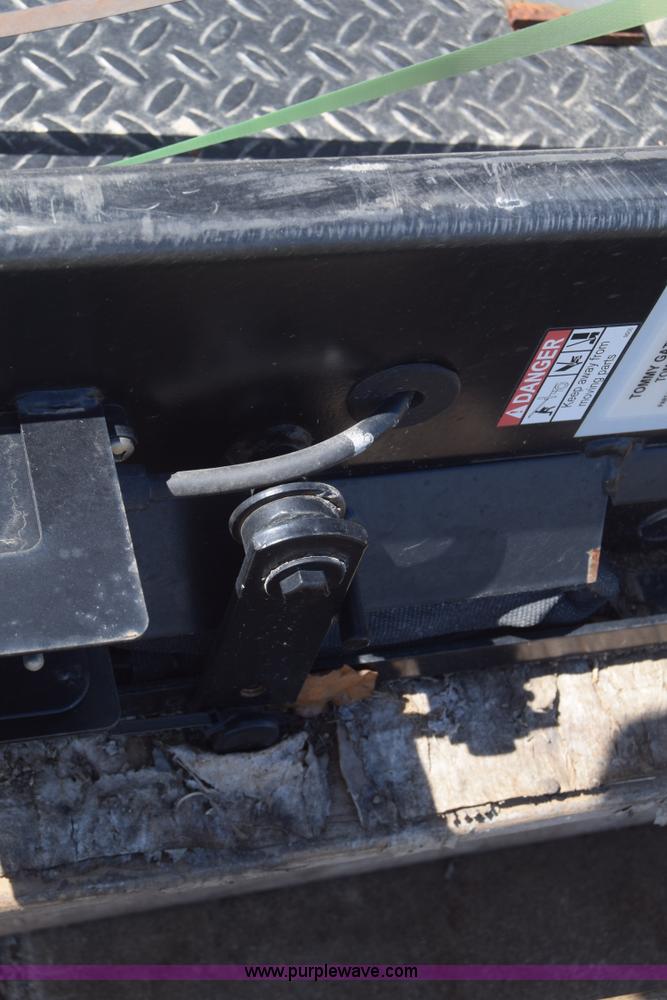 image for item K8529 Tommy Gate hydraulic lift gate