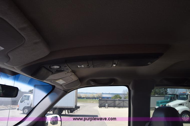 image for item K8579 2000 Chevrolet Silverado 1500 Ext. Cab pickup truck