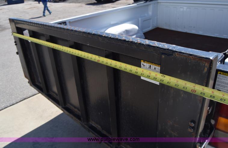 image for item K8579 2000 Chevrolet Silverado 1500 Ext. Cab pickup truck