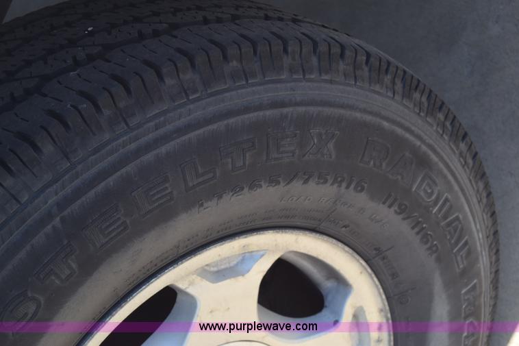 image for item K8579 2000 Chevrolet Silverado 1500 Ext. Cab pickup truck