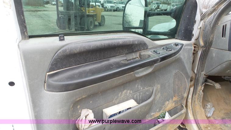 image for item L1313 2007 Ford F550 utility truck