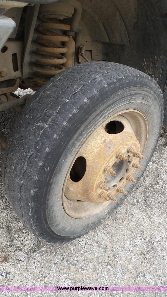 image for item L1313 2007 Ford F550 utility truck