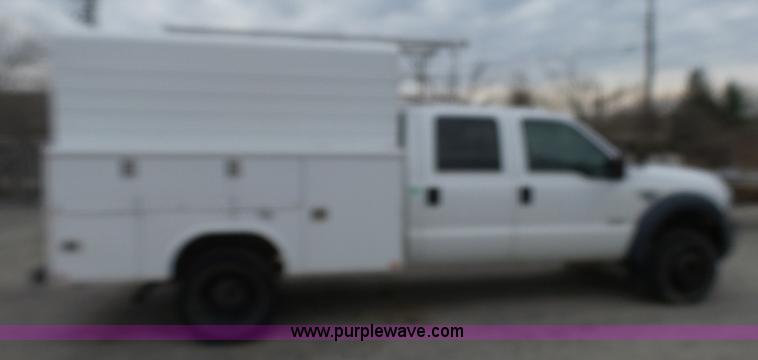 image for item L1314 2006 Ford F550 SuperCrew utility truck