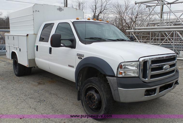 image for item L1314 2006 Ford F550 SuperCrew utility truck