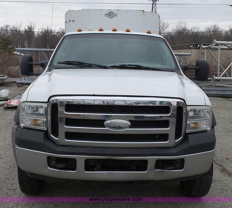 image for item L1314 2006 Ford F550 SuperCrew utility truck