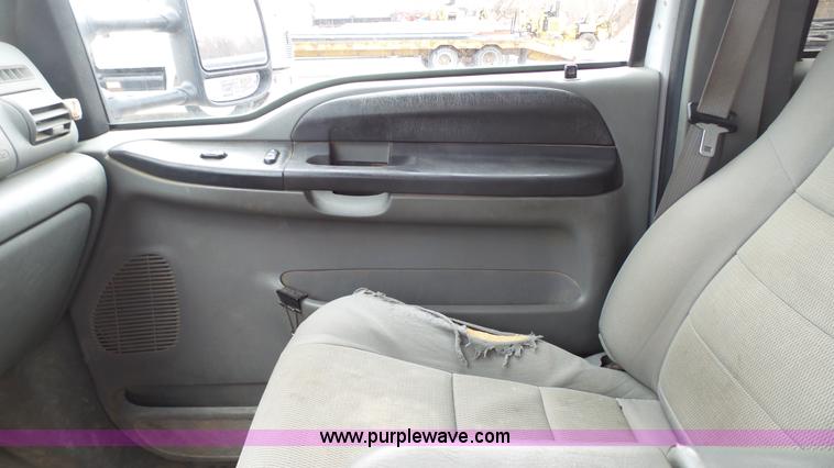 image for item L1314 2006 Ford F550 SuperCrew utility truck