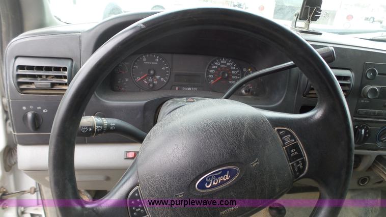 image for item L1314 2006 Ford F550 SuperCrew utility truck