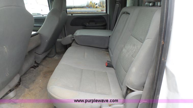 image for item L1314 2006 Ford F550 SuperCrew utility truck