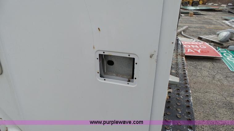 image for item L1314 2006 Ford F550 SuperCrew utility truck