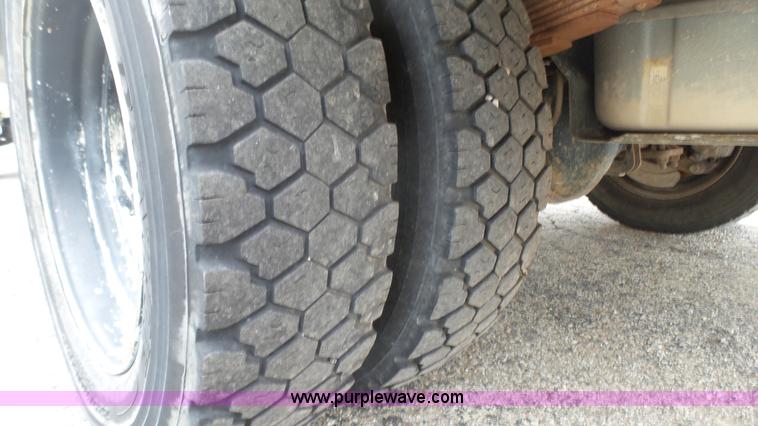 image for item L1314 2006 Ford F550 SuperCrew utility truck