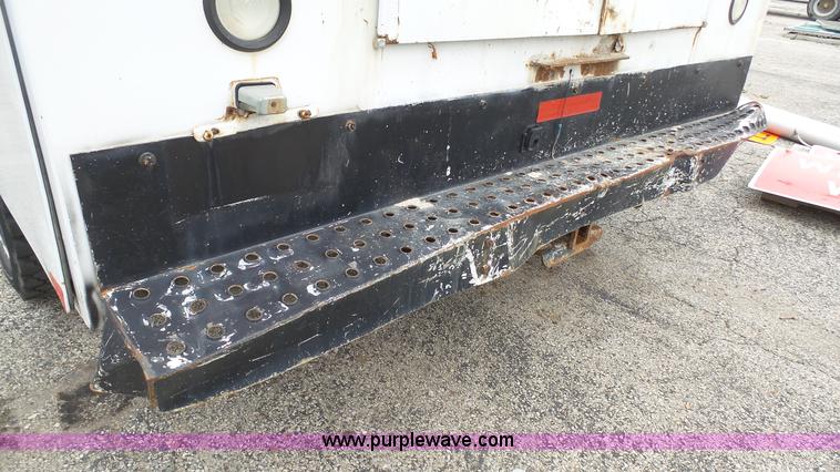 image for item L1314 2006 Ford F550 SuperCrew utility truck