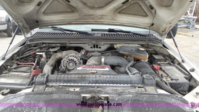 image for item L1315 2006 Ford F550 truck cab and chassis