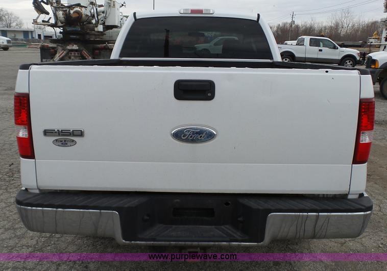 image for item L1316 2006 Ford F150 SuperCab pickup truck
