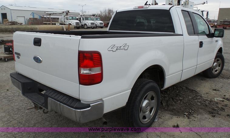 image for item L1316 2006 Ford F150 SuperCab pickup truck