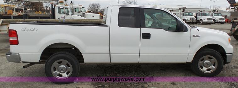 image for item L1316 2006 Ford F150 SuperCab pickup truck