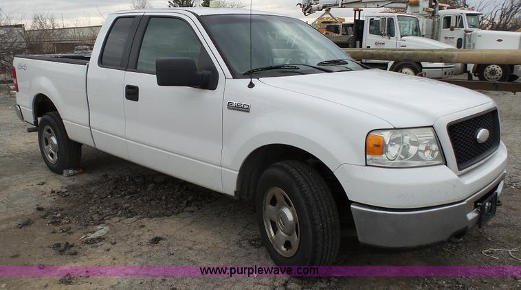 image for item L1316 2006 Ford F150 SuperCab pickup truck