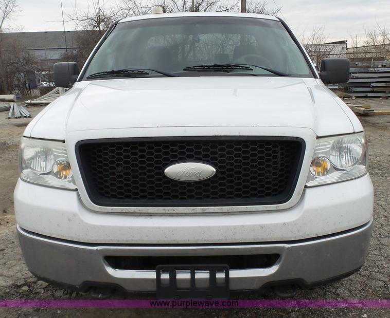 image for item L1316 2006 Ford F150 SuperCab pickup truck
