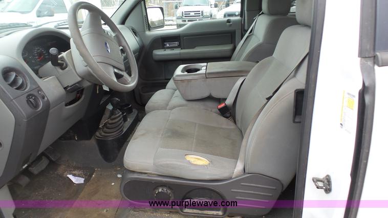 image for item L1316 2006 Ford F150 SuperCab pickup truck