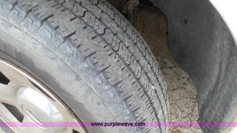 image for item L1316 2006 Ford F150 SuperCab pickup truck