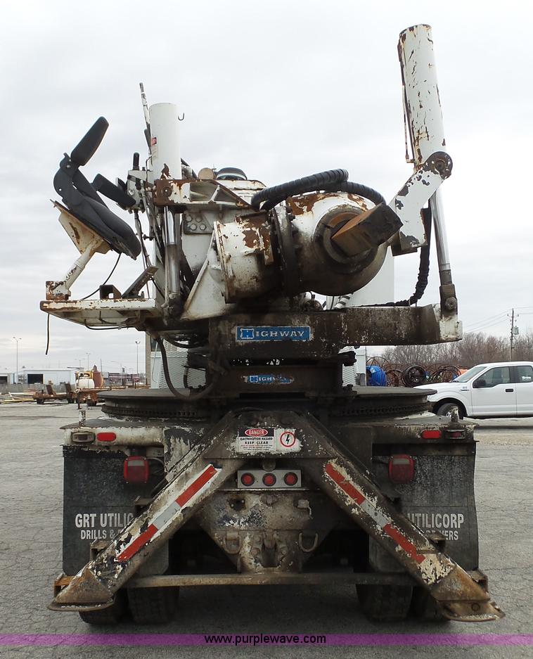 image for item L1317 2005 Freightliner Business Class M2 pressure digger truck