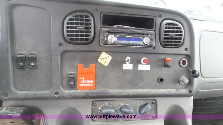 image for item L1317 2005 Freightliner Business Class M2 pressure digger truck