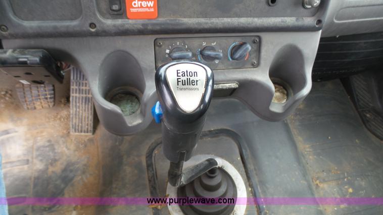 image for item L1317 2005 Freightliner Business Class M2 pressure digger truck