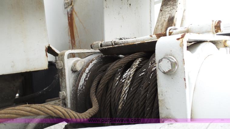 image for item L1317 2005 Freightliner Business Class M2 pressure digger truck