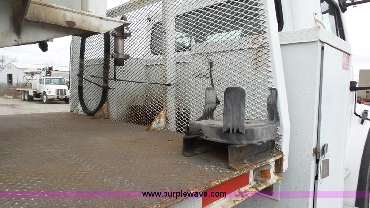 image for item L1317 2005 Freightliner Business Class M2 pressure digger truck