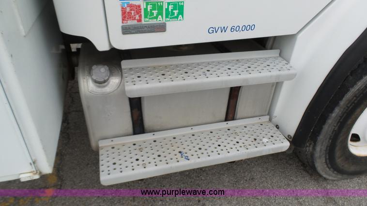 image for item L1317 2005 Freightliner Business Class M2 pressure digger truck