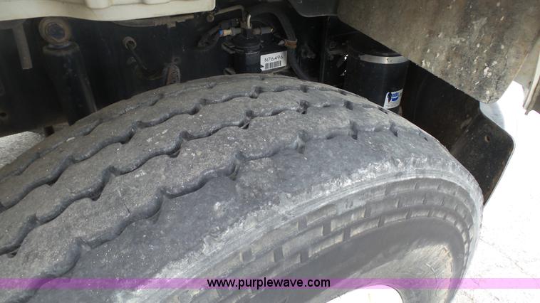 image for item L1317 2005 Freightliner Business Class M2 pressure digger truck