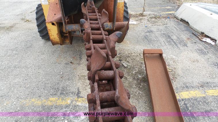 image for item L1318 1998 Case 360 trencher