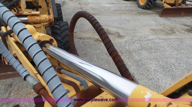 image for item L1318 1998 Case 360 trencher