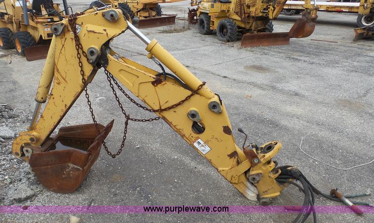 image for item L1319 2001 Vermeer V4150A trencher