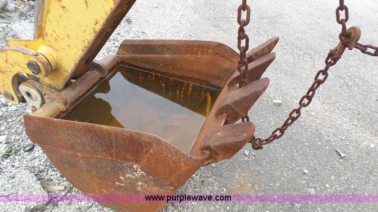 image for item L1319 2001 Vermeer V4150A trencher