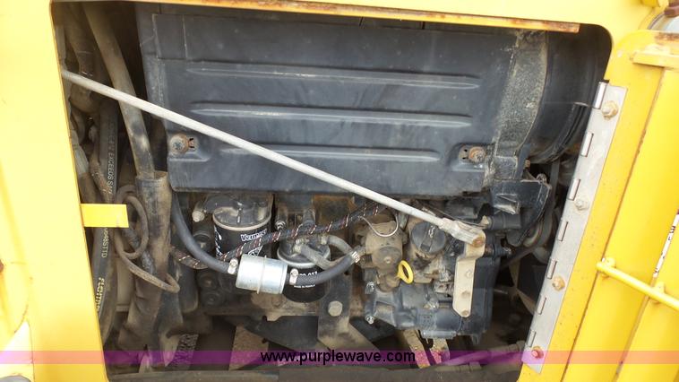 image for item L1319 2001 Vermeer V4150A trencher