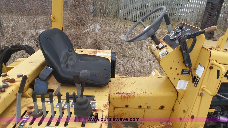 image for item L1319 2001 Vermeer V4150A trencher