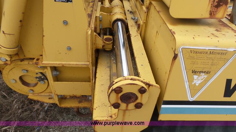 image for item L1319 2001 Vermeer V4150A trencher