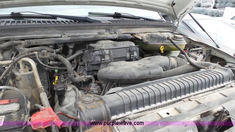 image for item L1320 2006 Ford F250 Super Duty utility truck