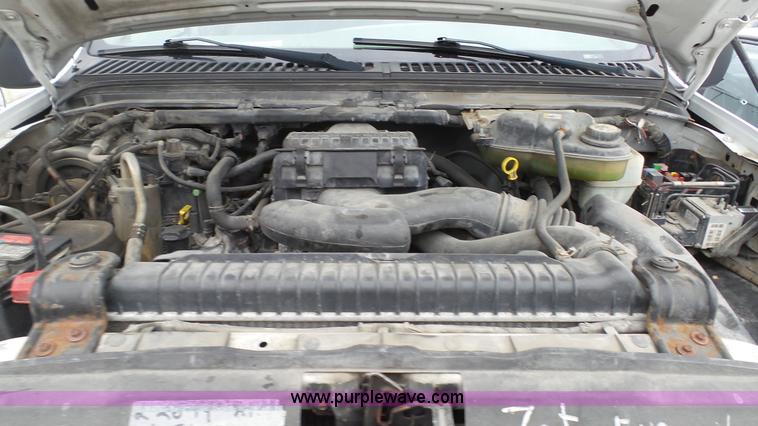 image for item L1320 2006 Ford F250 Super Duty utility truck