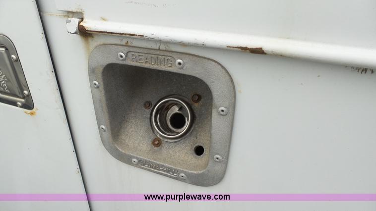 image for item L1320 2006 Ford F250 Super Duty utility truck