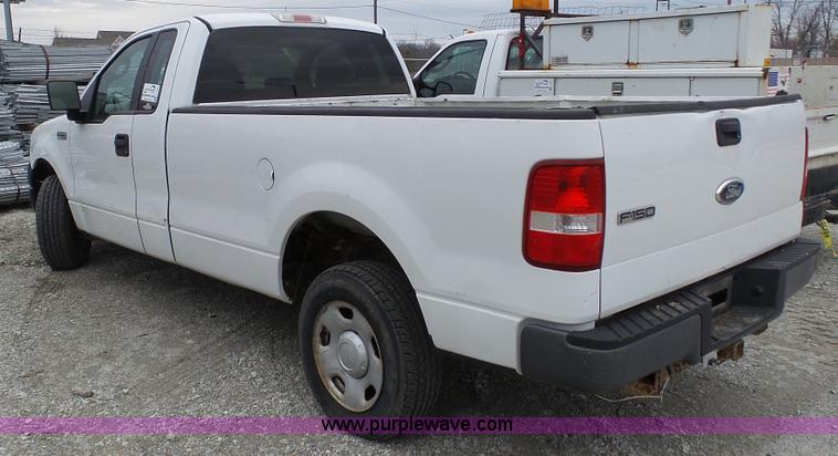 image for item L1321 2006 Ford F150 pickup truck