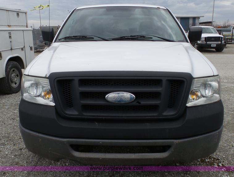 image for item L1321 2006 Ford F150 pickup truck