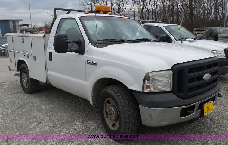 image for item L1322 2006 Ford F250 Super Duty